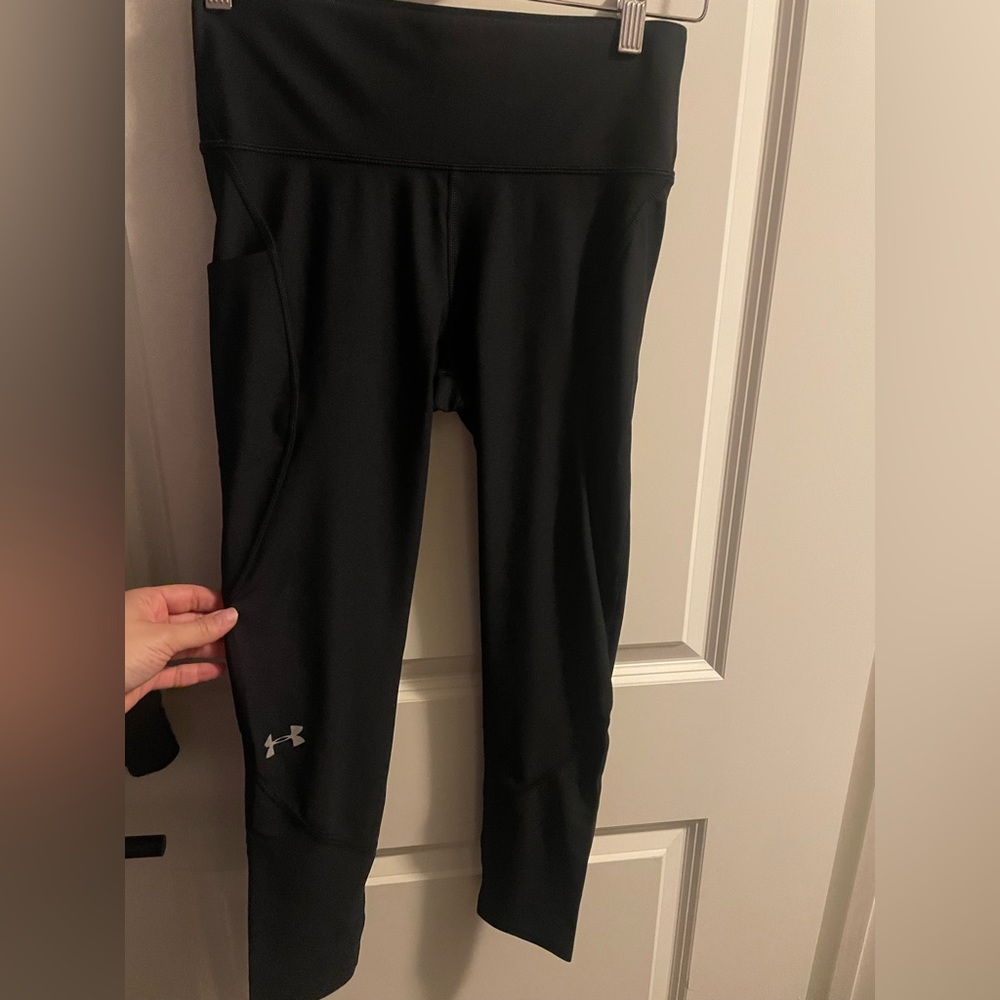 Under Armour Women’s Compression High Rise Crop